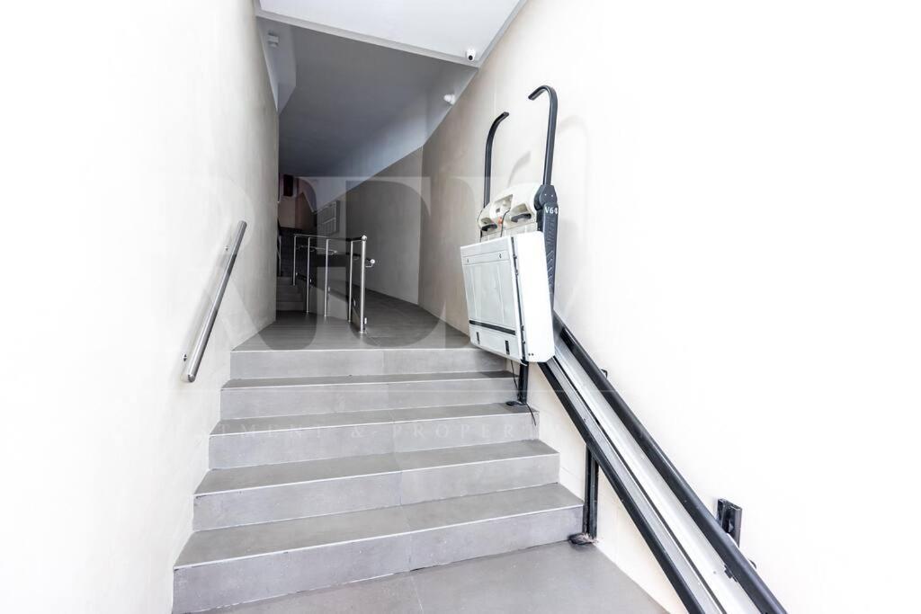Apartment Minimalistic In The Heart Of By Rems